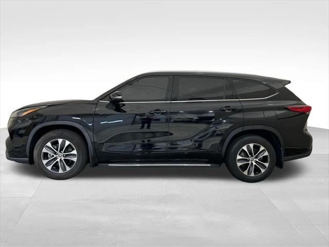 2022 Toyota Highlander XLE 2022 Toyota Highlander XLE