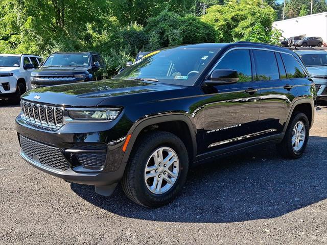 2025 Jeep Grand Cherokee Laredo 4x4 2025 Jeep Grand Cherokee Laredo 4x4