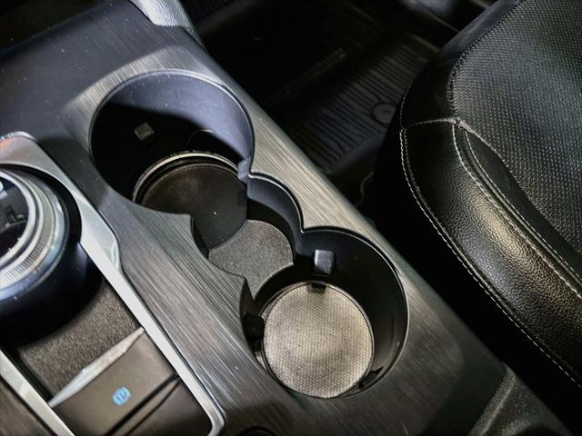 2020 Ford Escape Titanium Hybrid