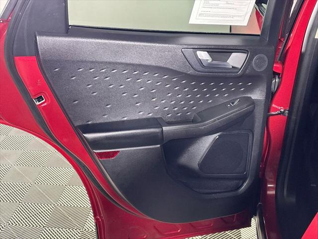 2020 Ford Escape Titanium Hybrid