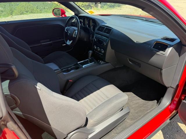 2012 Dodge Challenger SXT