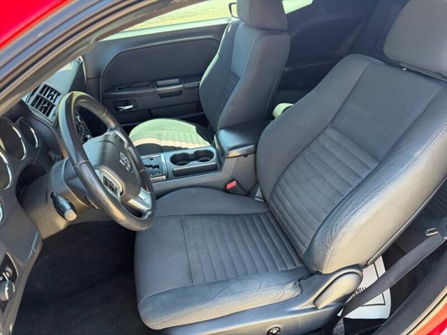 2012 Dodge Challenger SXT
