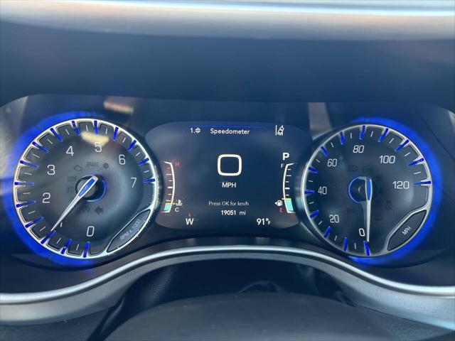 2024 Chrysler Pacifica Touring