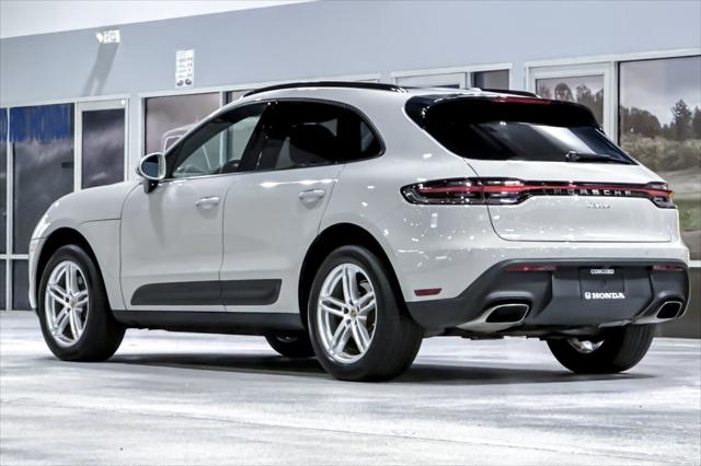 2023 Porsche Macan Unknown