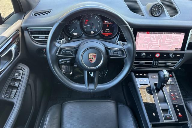 2023 Porsche Macan Unknown