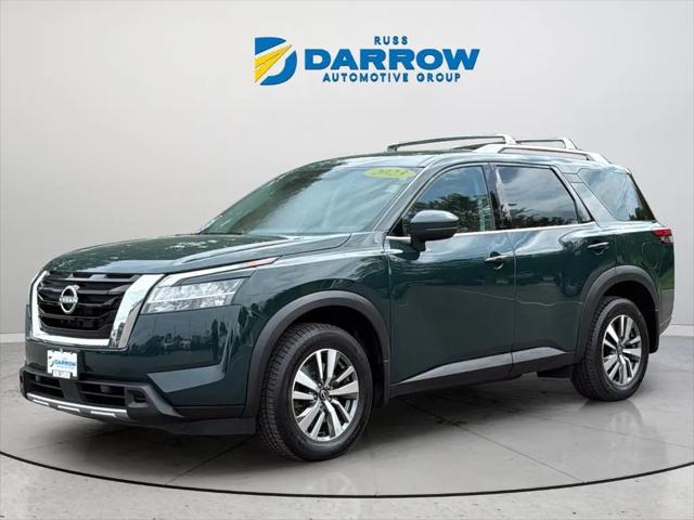 2023 Nissan Pathfinder SL 4WD for sale in Neenah, WI
