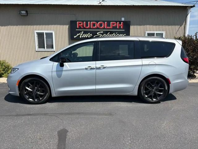 2026 Chrysler Pacifica Limited for sale in Little Falls, MN