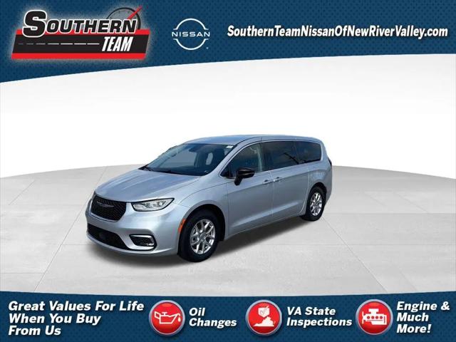 2024 Chrysler Pacifica Touring L for sale in Christiansburg, VA