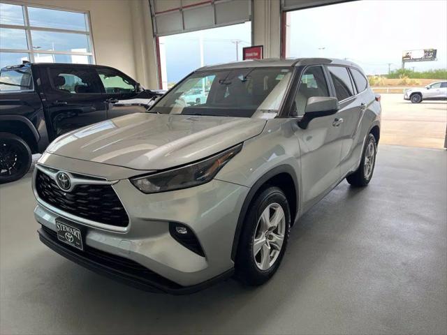 2023 Toyota Highlander LE for sale in Corsicana, TX