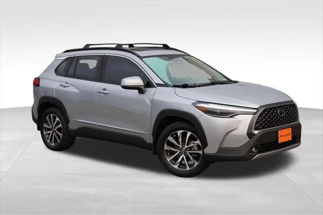 2024 Toyota Corolla Cross XLE for sale in Lakeville, MN