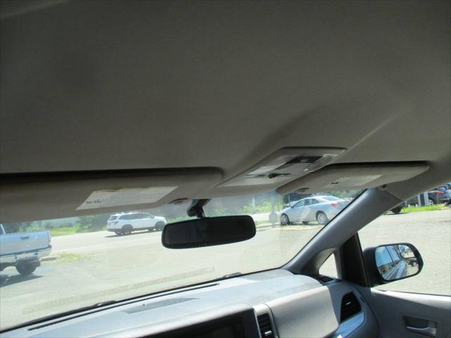 2017 Toyota Sienna LE 7 Passenger