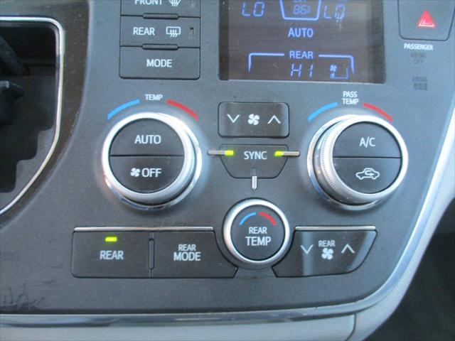 2017 Toyota Sienna LE 7 Passenger