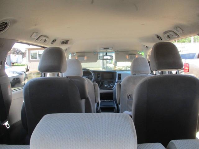 2017 Toyota Sienna LE 7 Passenger