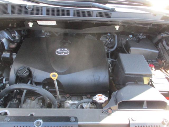 2017 Toyota Sienna LE 7 Passenger