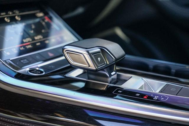 2023 Audi Q8 Premium Plus 55 TFSI quattro Tiptronic