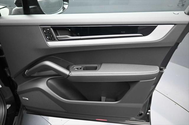 2026 Porsche Cayenne Unknown