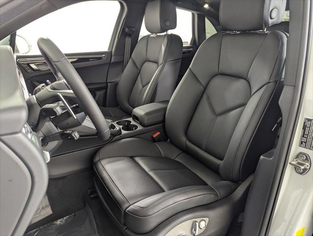 2026 Porsche Macan Unknown