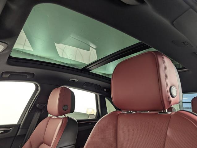 2026 Porsche Macan Unknown