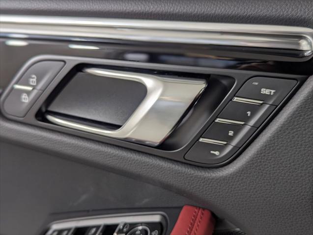 2026 Porsche Macan Unknown