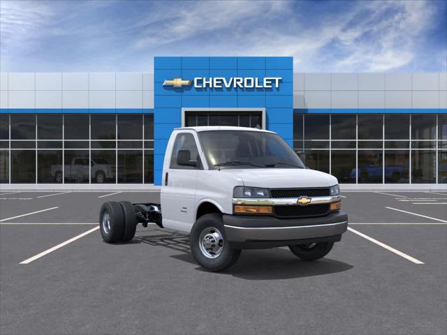2025 Chevrolet Express Cutaway Work Van for sale in Hales Corners, WI