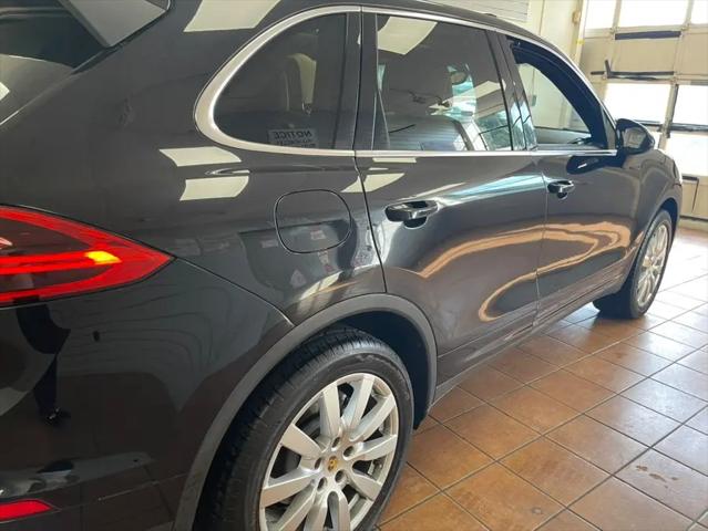 2016 Porsche Cayenne S