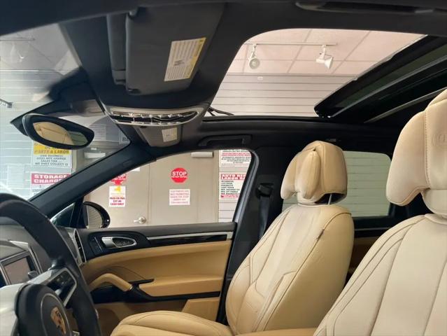 2016 Porsche Cayenne S