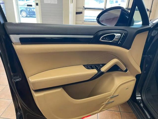 2016 Porsche Cayenne S