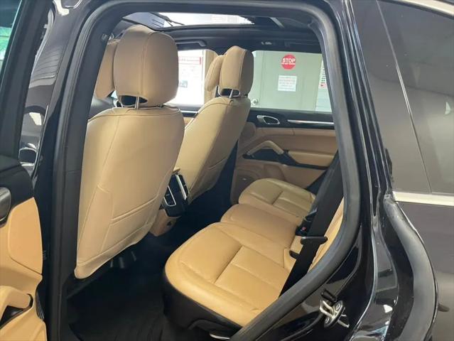 2016 Porsche Cayenne S