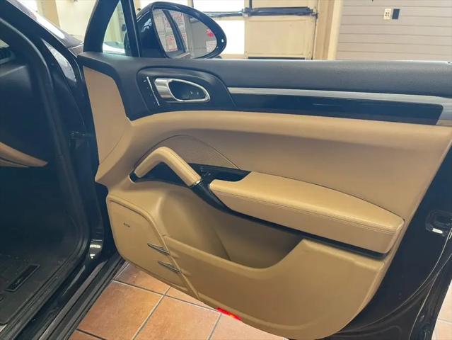 2016 Porsche Cayenne S