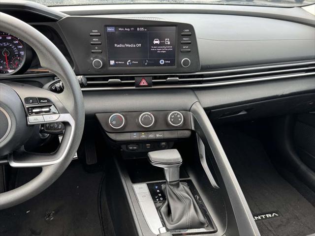 2023 Hyundai Elantra SE 2023 Hyundai Elantra SE