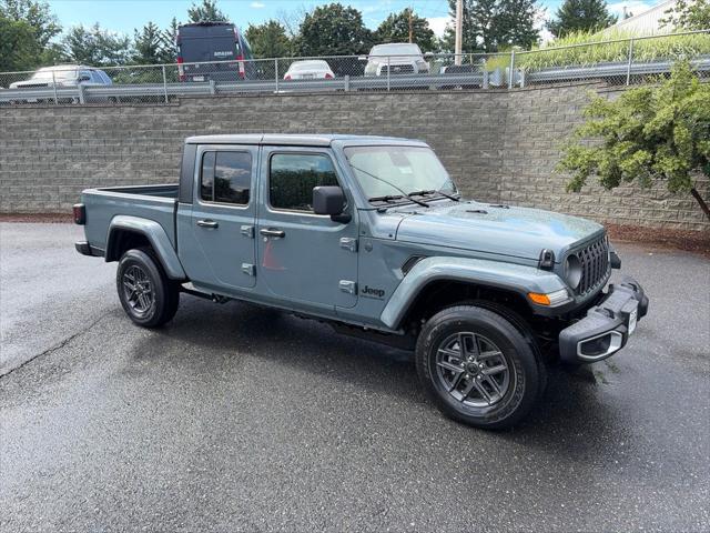 2026 Jeep Gladiator GLADIATOR SPORT S 4X4 2026 Jeep Gladiator GLADIATOR SPORT S 4X4