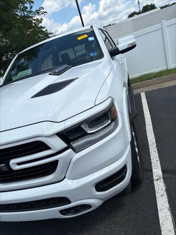 2020 RAM 1500 Laramie Crew Cab 4x4 57 Box 2020 RAM 1500 Laramie Crew Cab 4x4 57 Box