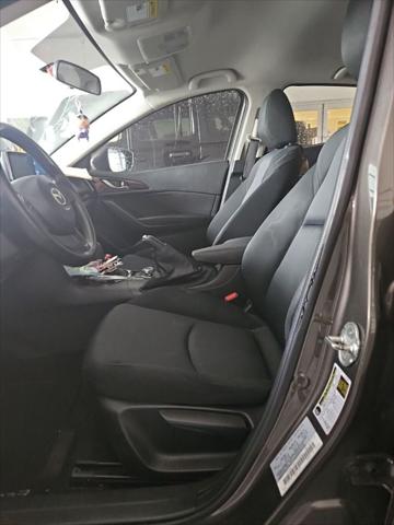 2016 Mazda Mazda3 i Sport 2016 Mazda Mazda3 i Sport