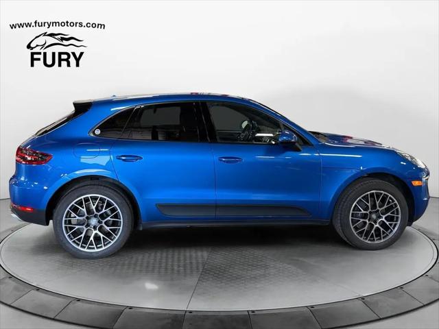 2017 Porsche Macan Macan