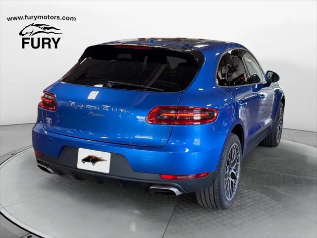 2017 Porsche Macan Macan