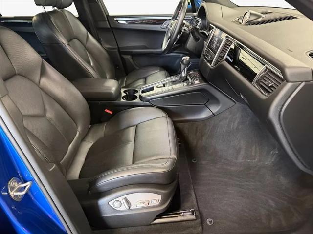 2017 Porsche Macan Macan