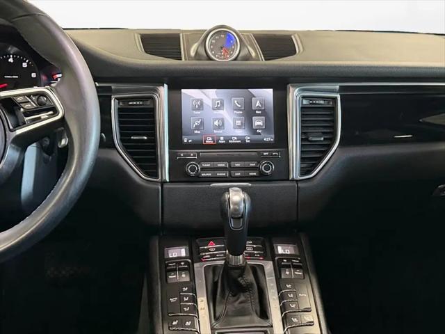 2017 Porsche Macan Macan