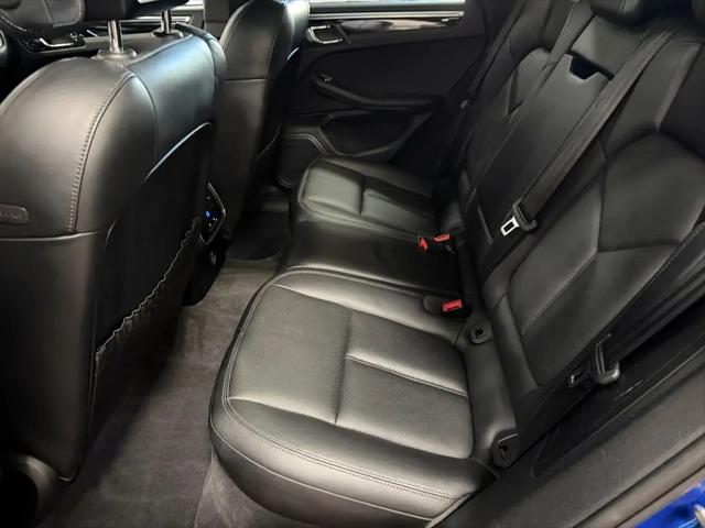 2017 Porsche Macan Macan