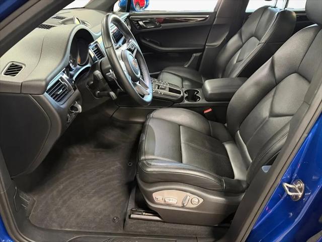 2017 Porsche Macan Macan