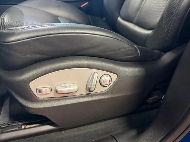 2017 Porsche Macan Macan