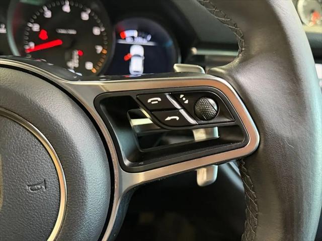 2017 Porsche Macan Macan