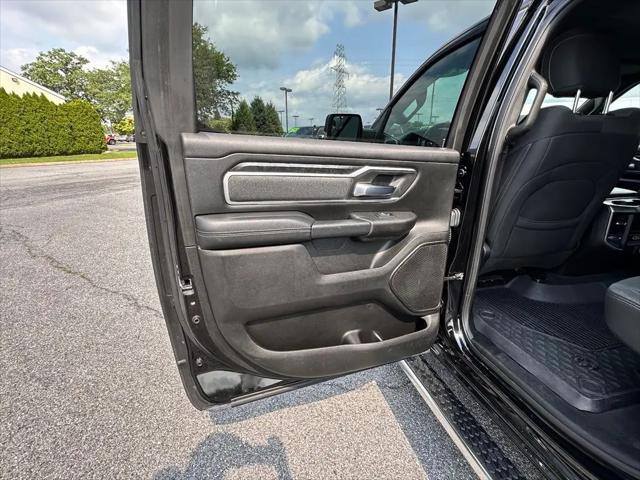 2019 Ram 1500 Big Horn/Lone Star Crew Cab 4x4 57 Box