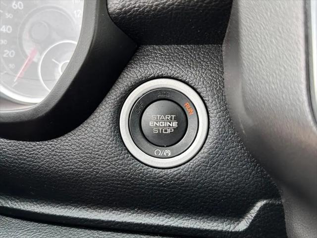 2019 Ram 1500 Big Horn/Lone Star Crew Cab 4x4 57 Box