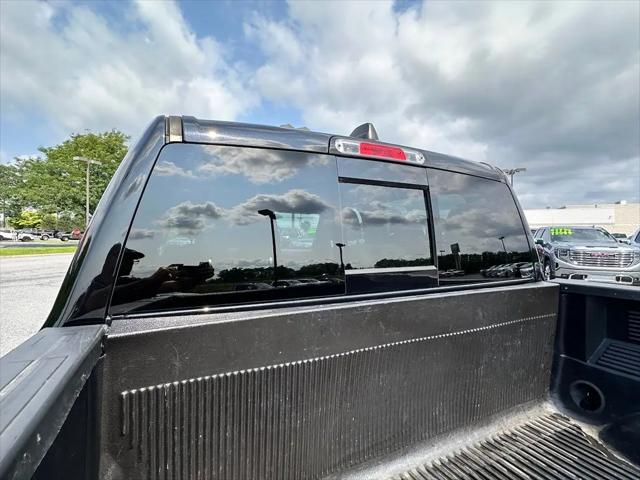 2019 Ram 1500 Big Horn/Lone Star Crew Cab 4x4 57 Box