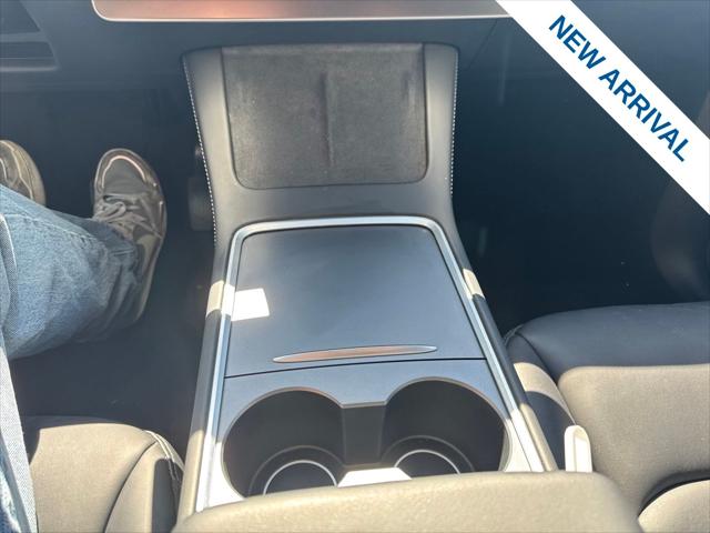 2024 Tesla Model Y Long Range Dual Motor All-Wheel Drive