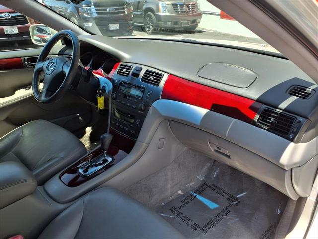 2004 Lexus ES 330 330