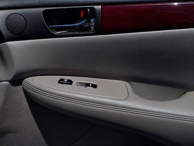 2004 Lexus ES 330 330