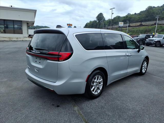 2024 Chrysler Pacifica Touring L 2024 Chrysler Pacifica Touring L