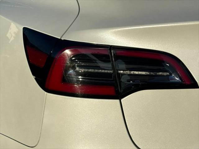 2022 Tesla Model 3 Rear-Wheel Drive