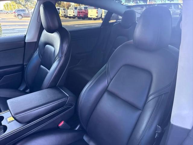 2022 Tesla Model 3 Rear-Wheel Drive